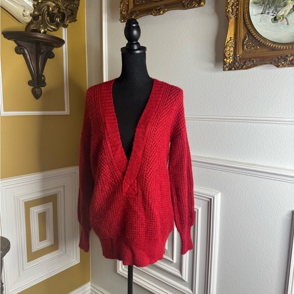 Scotch & Soda Red V-Neck Women's Sweater - Picture 5 of 13